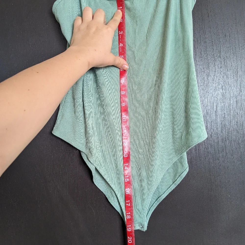 Forever Twenty One Sleeveless Bodysuit - Picture 4 of 4